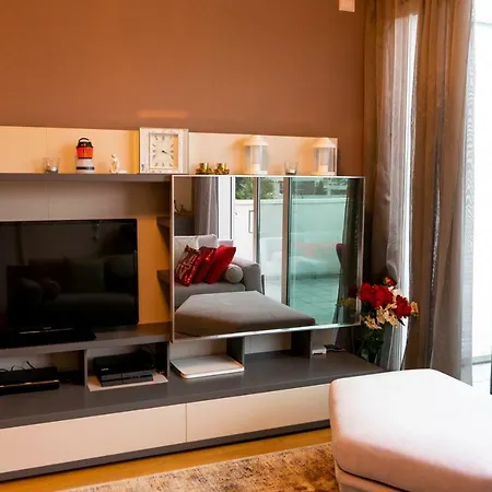 דירה Luxury Villa Olmo