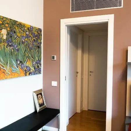 דירה Luxury Villa Olmo *