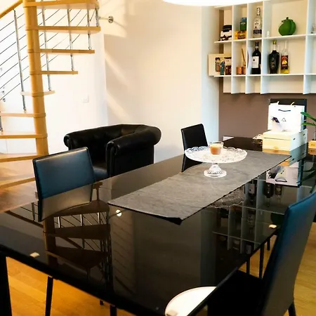 דירה Luxury Villa Olmo