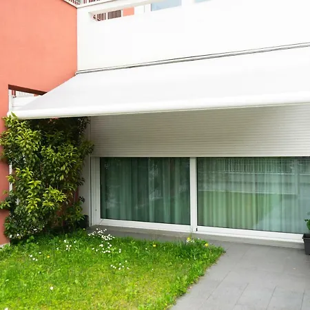 Luxury Villa Olmo Appartement