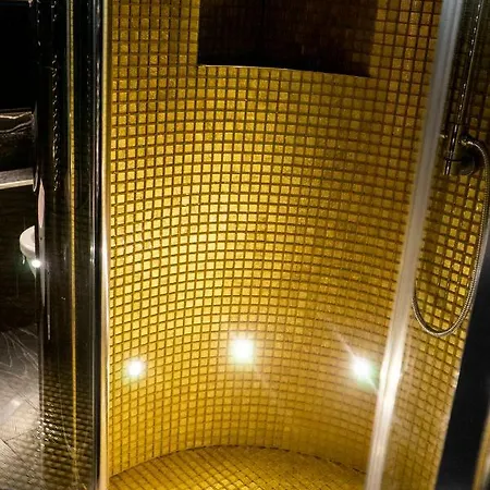 דירה Luxury Villa Olmo *