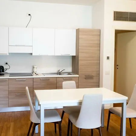 דירה Luxury Villa Olmo *