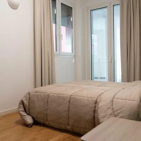 דירה Luxury Villa Olmo
